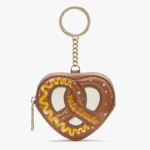 Kate spade big apple 3D pretzel